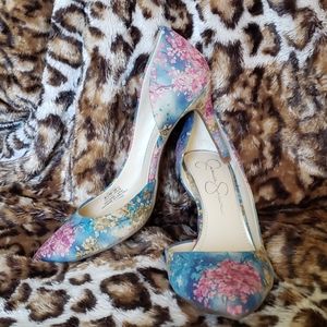 Floral Print Pumps